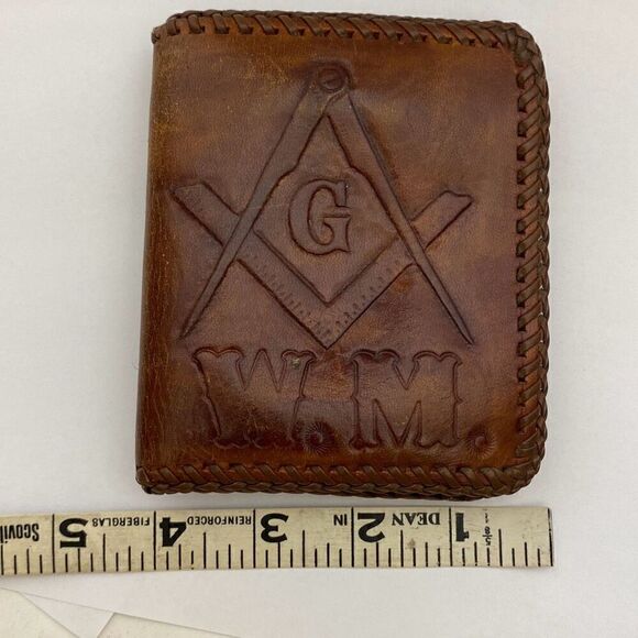 W.M. Vintage Men's Brown Hand-Tooled Freemasonry HandCrafted  Billfold Wallet - Picture 8 of 8